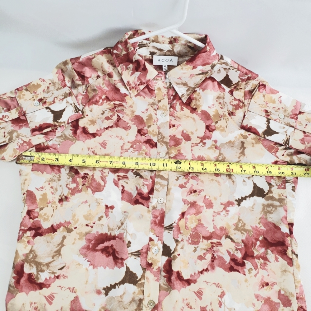 New W/O Tags | ACOA | Satin Button Down Rose Pink Tan & Cream Floral | VICI - Picture 4 of 7